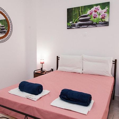 Cozy Apartment In Pireas Esterno foto