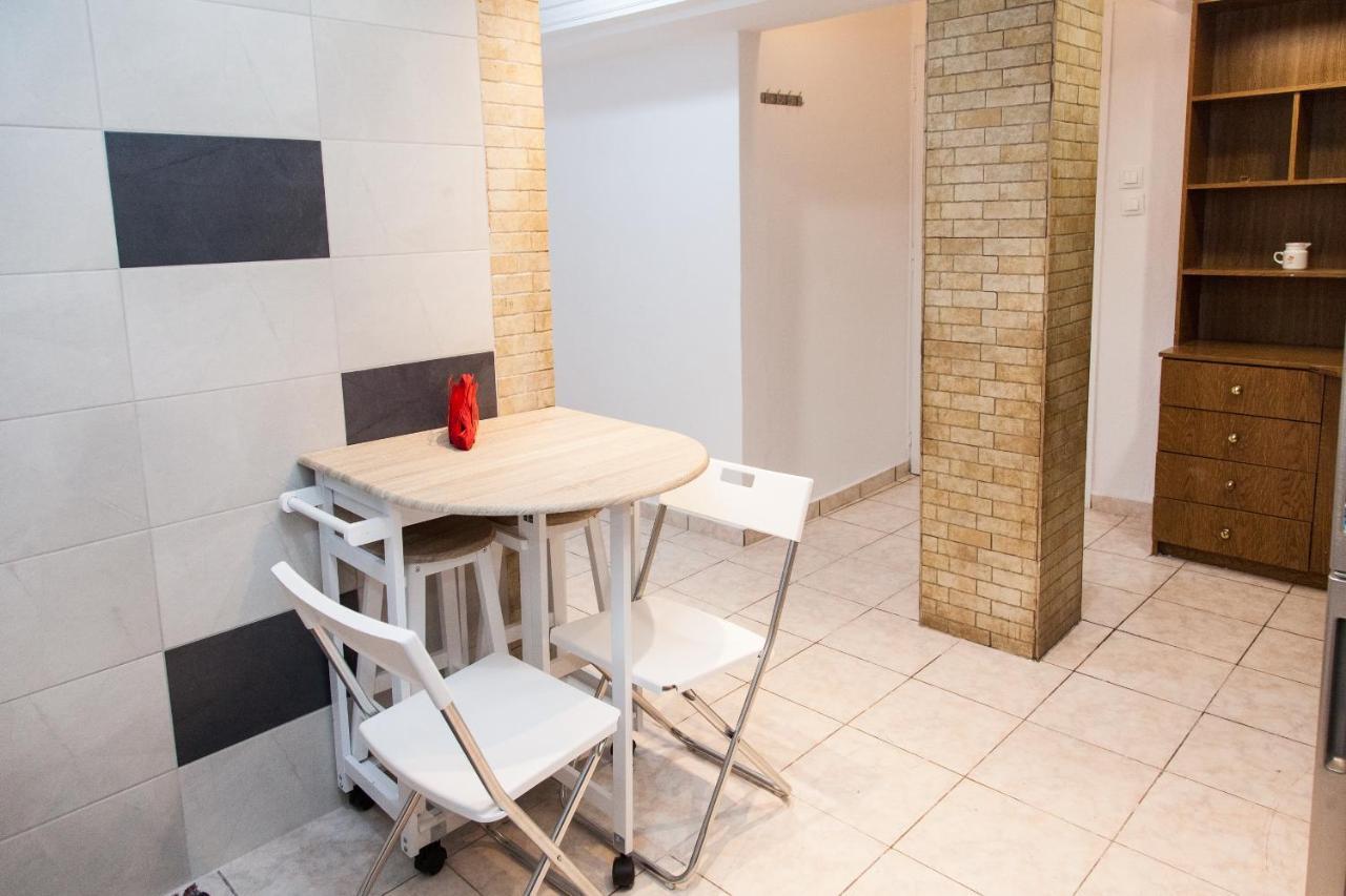 Cozy Apartment In Pireas Esterno foto