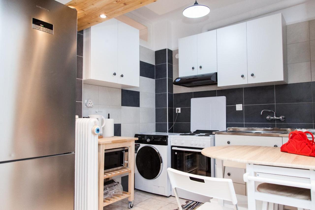 Cozy Apartment In Pireas Esterno foto
